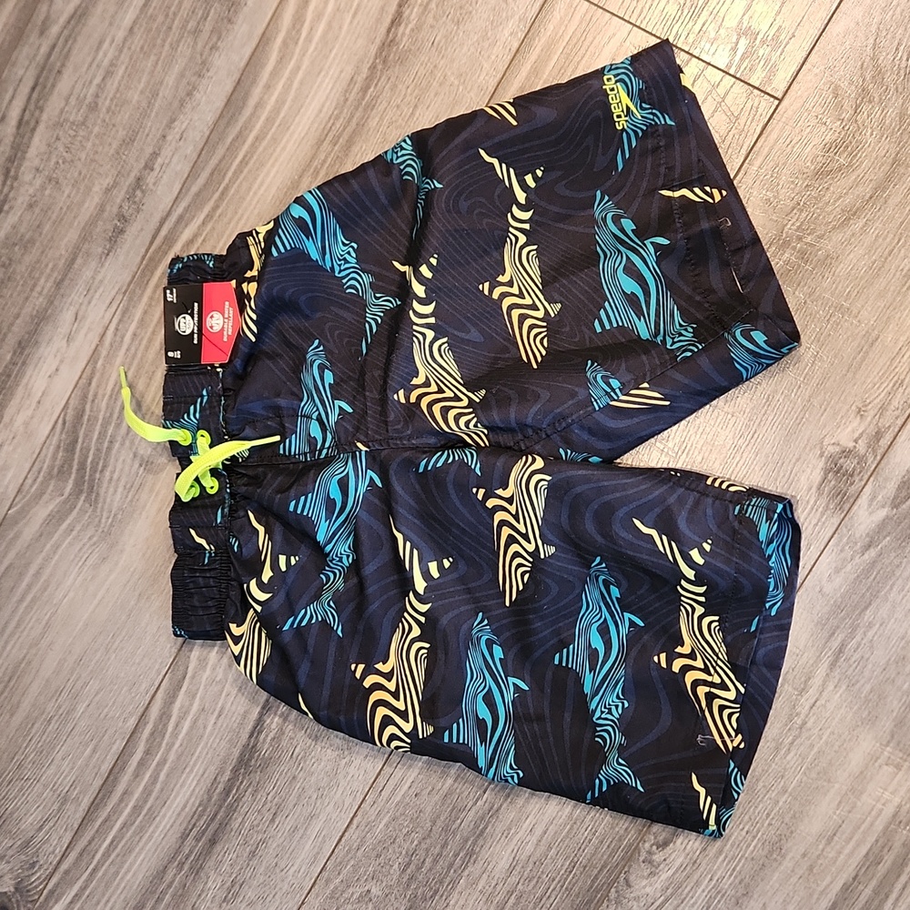NWT Speedo Boys sz S (8/9) Swimtrunks 17" outseam 1 back pocket